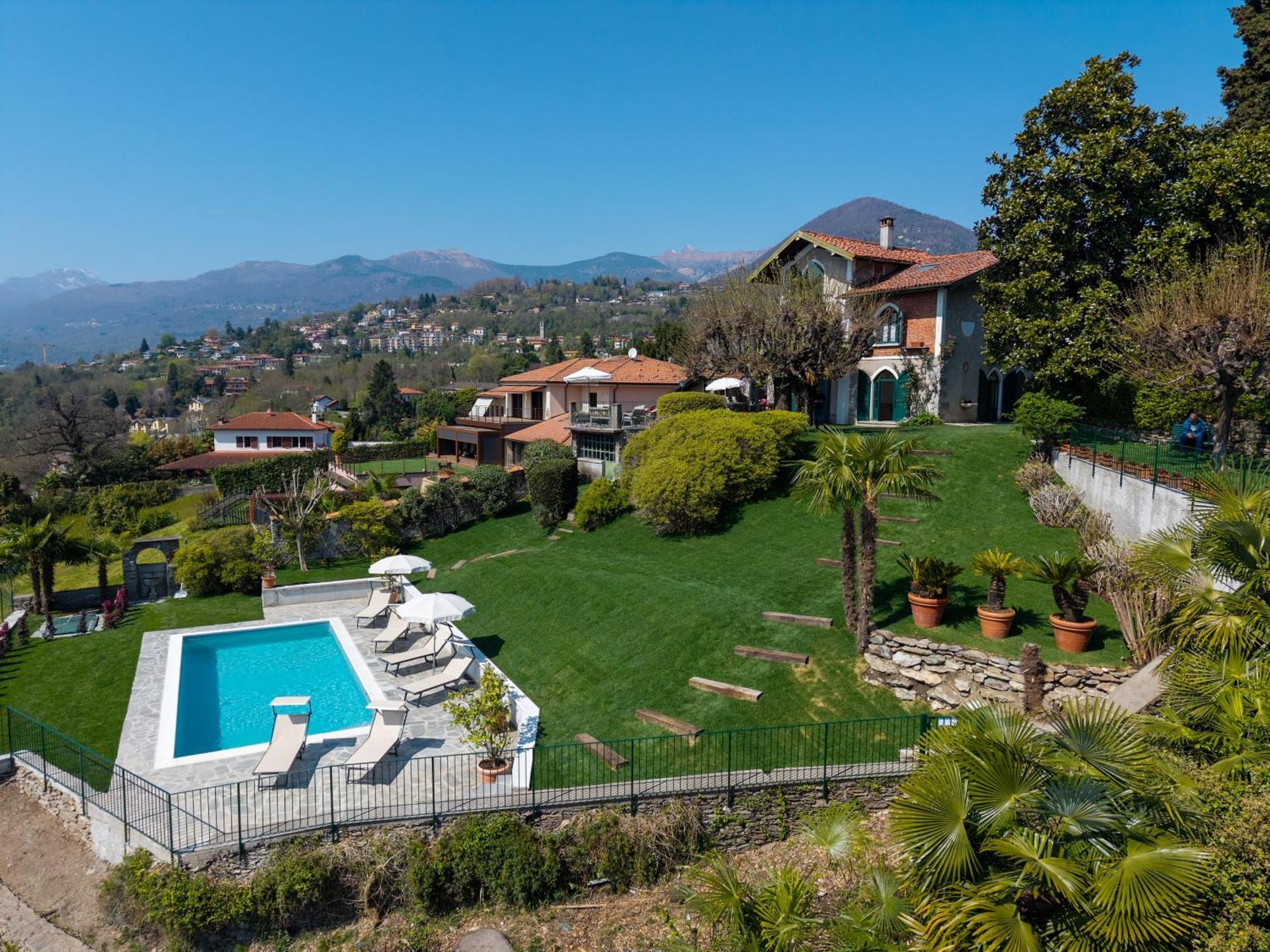 Charming Villa Il Motto With Pool Cissano ภายนอก รูปภาพ